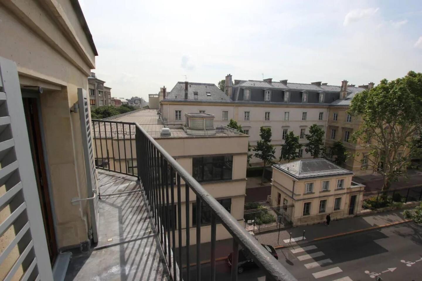 5 Au Dernier Etage Parijs